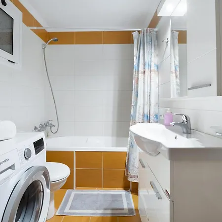 Panorama 1 شقة Pondi